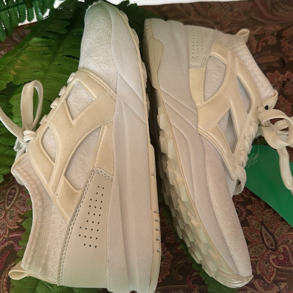 DIADORA EVO AEON WEAVE white 6.5 women sneaker